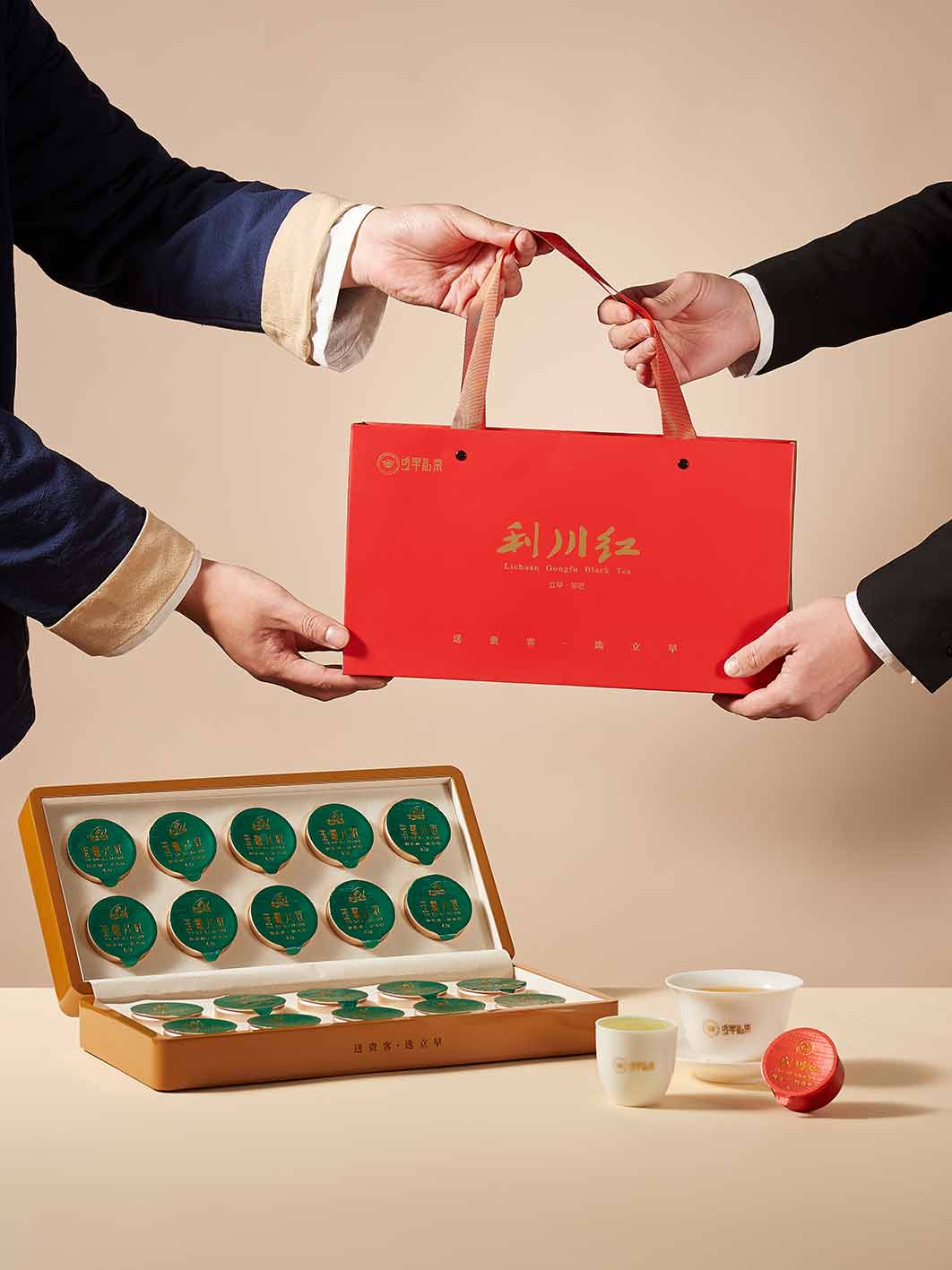【摄影】礼包摄影|锐锋拍摄|用品摄影|静物摄影|武汉锐锋摄影 ✖ RUIFENG锐锋摄影